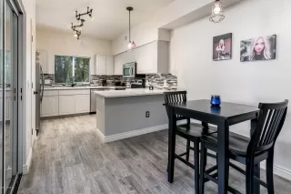 Photo #5: 6081941 Listing 