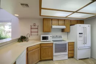 Photo #5: 6082034 Listing