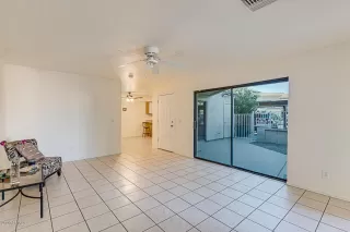 Photo #5: 6082045 Listing