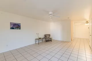 Photo #6: 6082045 Listing