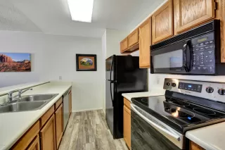 Photo #3: 6082079 Listing