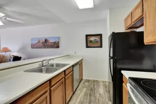 Photo #4: 6082079 Listing