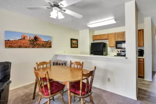 Photo #6: 6082079 Listing