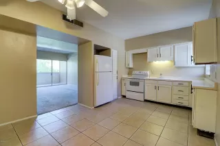 Photo #5: 6082153 Listing