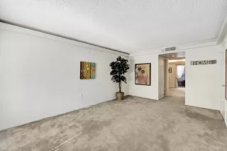 Photo #3: 6082183 Listing