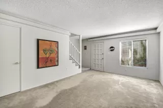 Photo #4: 6082183 Listing