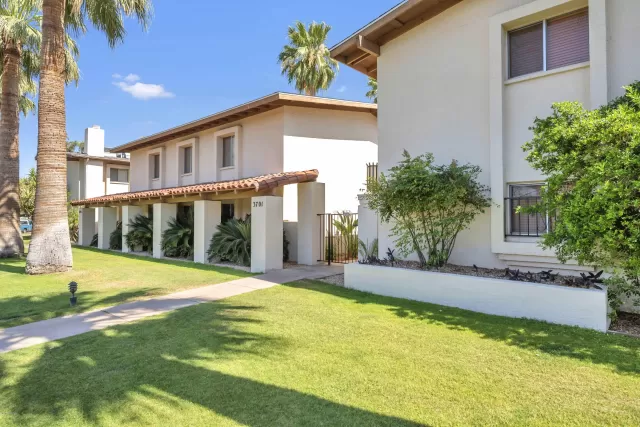 MLS: 6082184 Condo For Sale