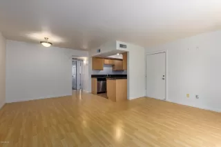 Photo #2: 6082196 Listing