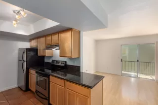 Photo #4: 6082196 Listing