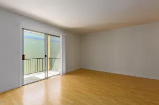 Photo #6: 6082196 Listing