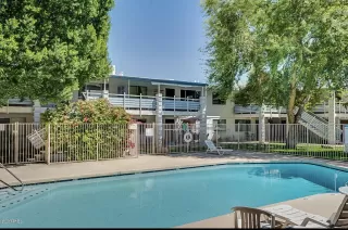 Photo #6: 6082267 Listing