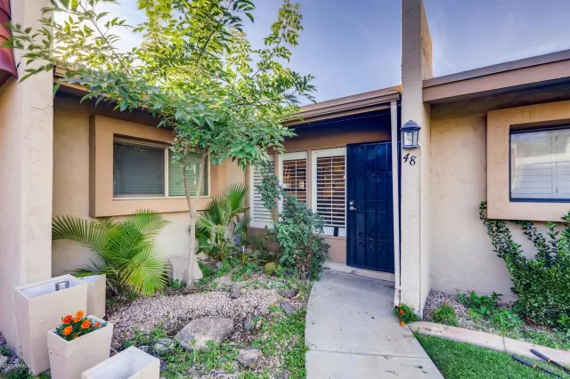 MLS: 6082372 Condo For Sale