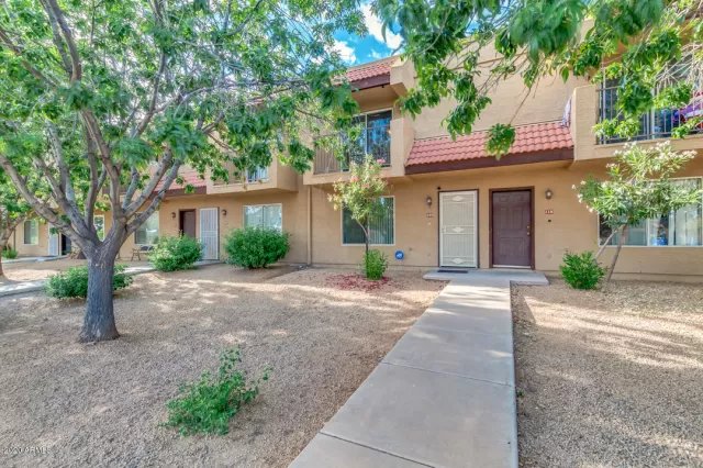 MLS: 6082582 Condo For Sale