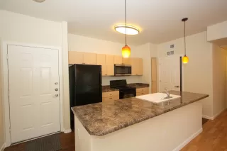Photo #2: 6082612 Listing