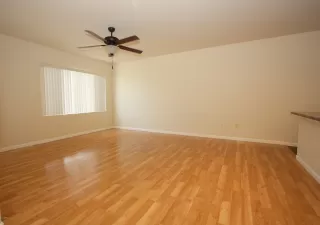 Photo #3: 6082612 Listing