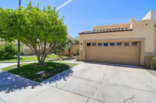 Photo #4: 6082635 Listing