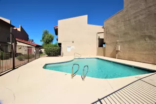 Photo #4: 6082840 Listing 