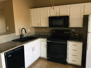 Photo #6: 6082905 Listing