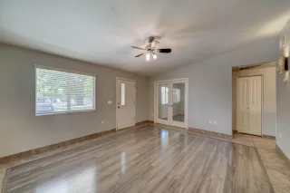 Photo #4: 6082986 Listing