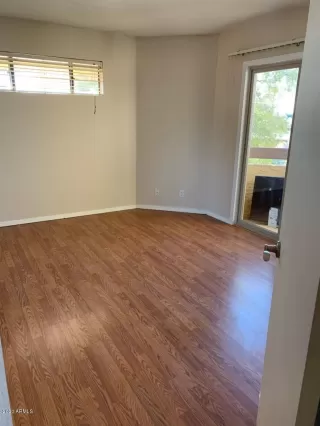 Photo #3: 6083089 Listing