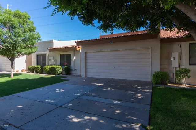 MLS: 6083156 Condo For Sale
