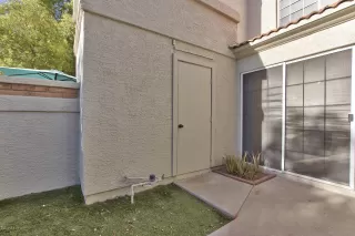 Photo #3: 6083202 Listing