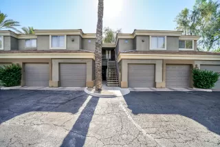 Photo #2: 6083262 Listing