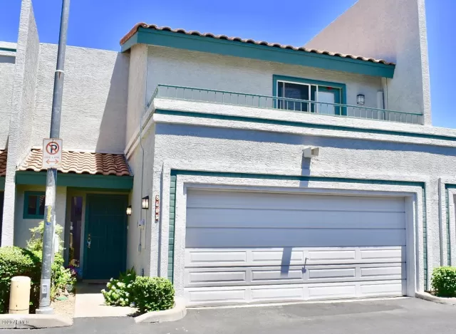 MLS: 6083281 Condo For Sale