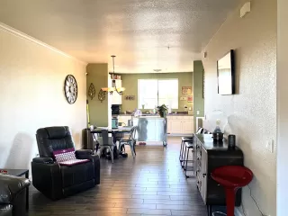 Photo #5: 6083308 Listing