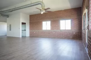 Photo #5: 6083382 Listing 