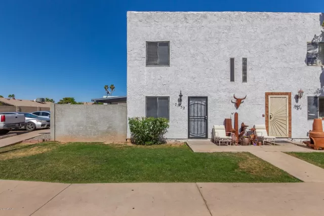 MLS: 6083477 Condo For Sale