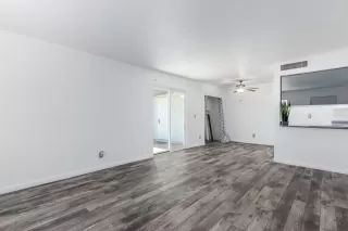 Photo #2: 6083477 Listing 