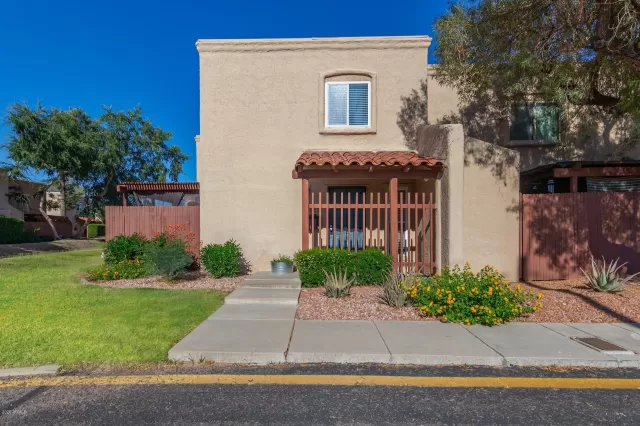 MLS: 6083556 Condo For Sale