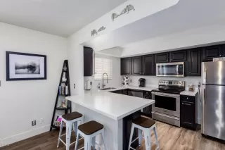 Photo #6: 6083556 Listing