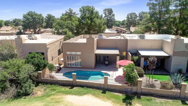 MLS: 6083584 Condo For Sale
