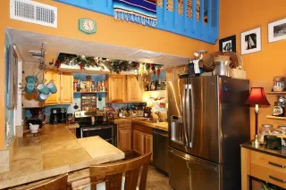 Photo #5: 6083591 Listing