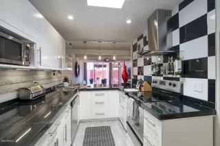 Photo #3: 6083682 Listing