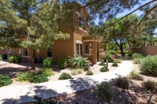 Photo #3: 6083725 Listing