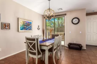 Photo #6: 6083725 Listing