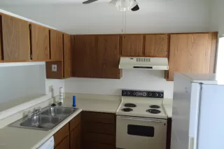 Photo #4: 6083728 Listing