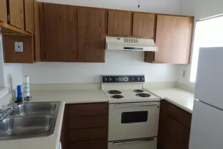 Photo #5: 6083728 Listing