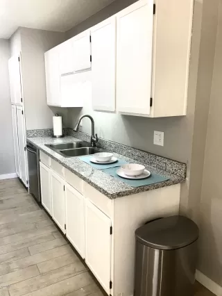 Photo #3: 6083956 Listing