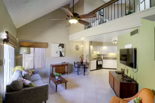 Photo #4: 6084037 Listing 