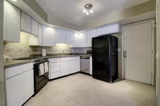 Photo #5: 6084037 Listing 