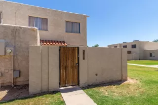 Photo #2: 6084052 Listing