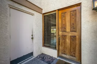 Photo #3: 6084216 Listing