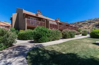 Photo #5: 6084234 Listing