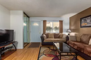 Photo #6: 6084234 Listing