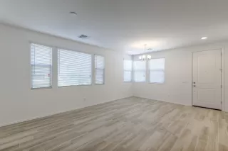 Photo #2: 6084384 Listing