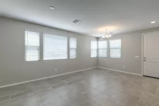 Photo #2: 6084411 Listing